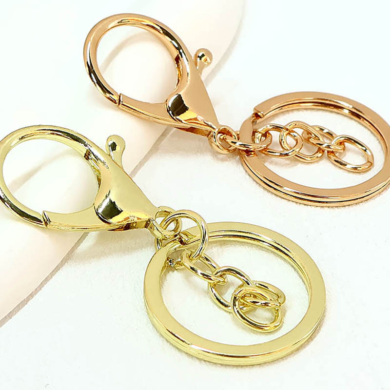 Factory Supply 30# Lobster Buckle 4 Section Chain Keychain products can be wholesale wire ring