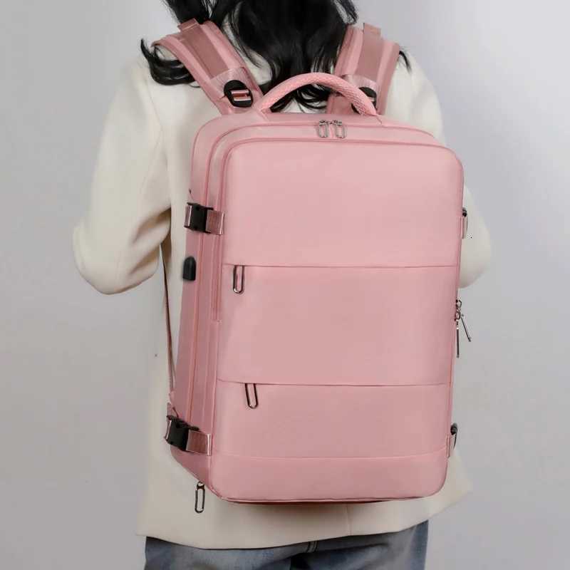 Large Capacity Backpack Carry On Luggage Travel Bags with USB Charging Port Waterproof Laptop Bag for Outdoor Hiking Climbing S250728