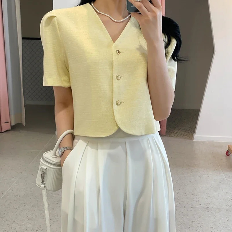 Summer Vneck Womens Short Jacket Elegant Single Breasted Sleeve Solid Korean Style Outerwear for Women w250729