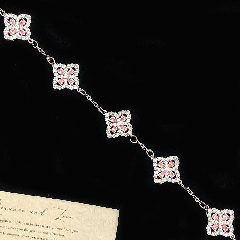 Four-Leaf Flower Full Dia Sier Hollow Micro-Paved Zircon Bracelet for Women, Designer Niche High-End Jewelry Heavy Craft Accessories