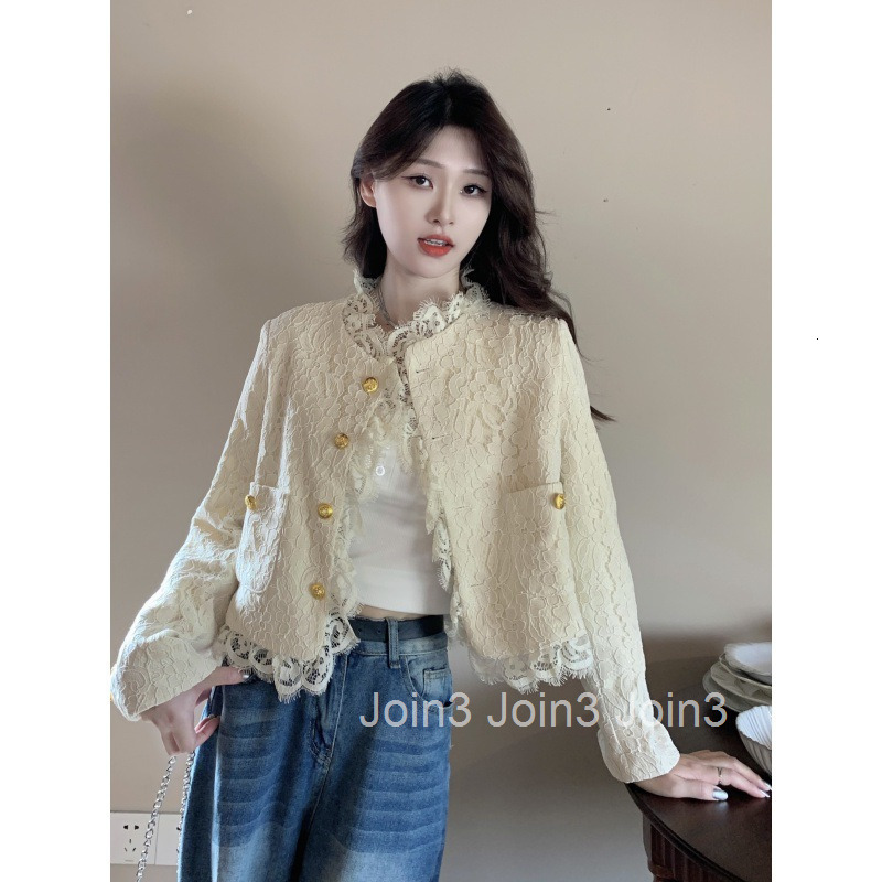 Autumn and Winter New French Design Sense Heavy Industry Small Fragrance Short Coat Womens Single Row Gold Button Lace Coat Women