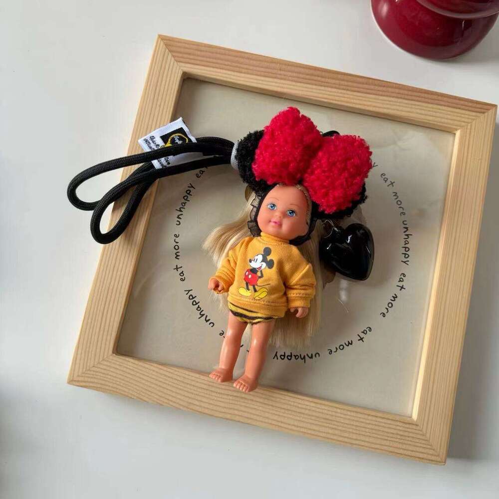 Showa Doll Pendant Vintage Cute Dopamine Girl Handmade Bag Keychain Niche Okayy