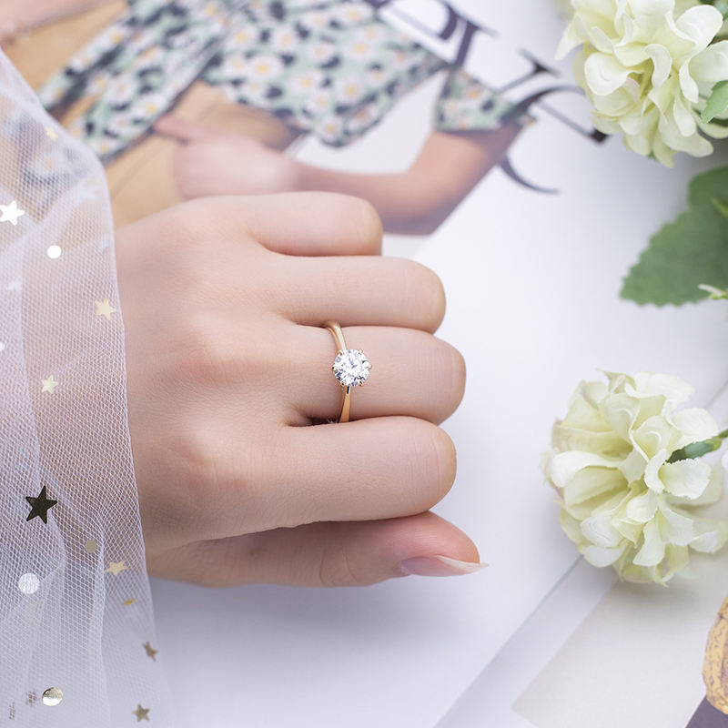 Custom 1 Ct D VVS IGI Certified 18K Gold Solitaire Engagement Lab Grown Diamond Rings