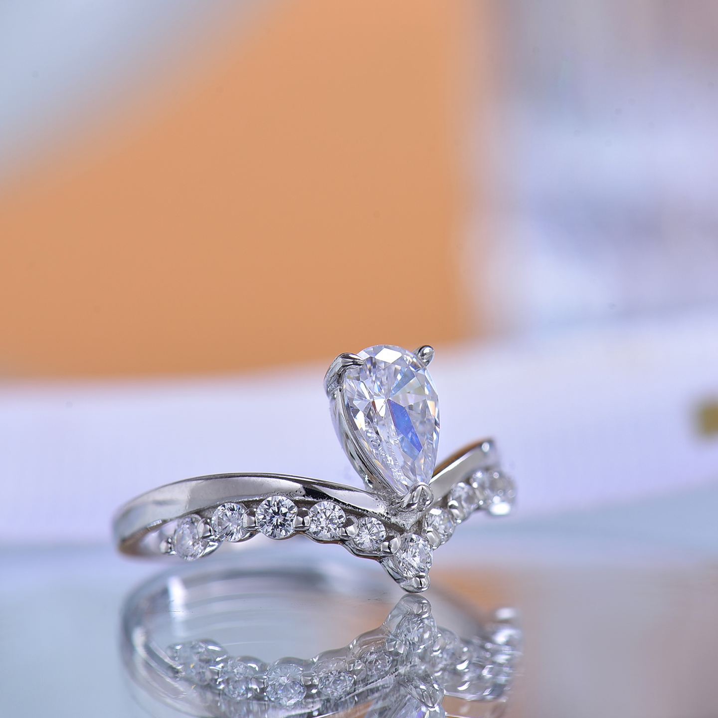 Enchanting Mermaid's Love Moissanite Ring - Ideal Gift for Lovebirds, Shiny Gem Accessory with Mythical Charm Engagement Wedding Jewelry