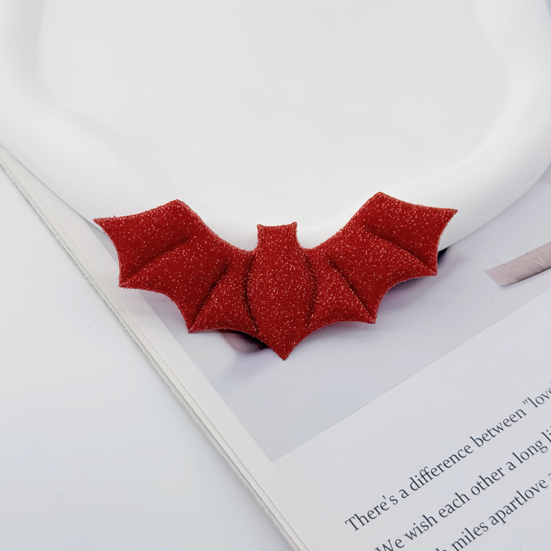30Pcs/Lot 10*4.3CM Halloween Shiny Demon Bat Padded Appliques For DIY Halloween Costume Vampire Hair Clip Decoration Patch