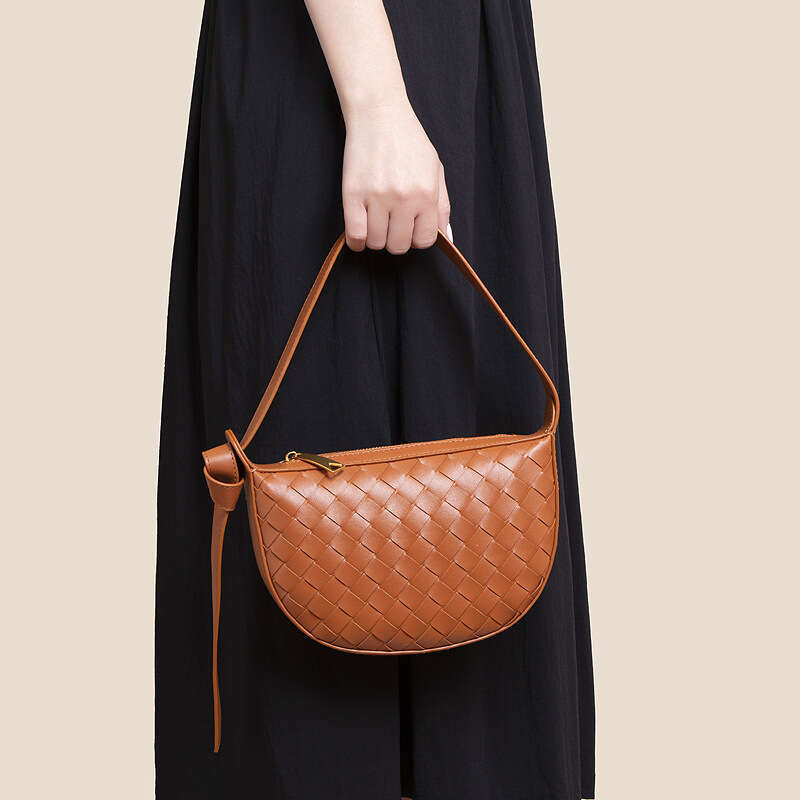 Women Woven Fashion Simple New Shoulder Zipper Texture Versatile Underarm Bag