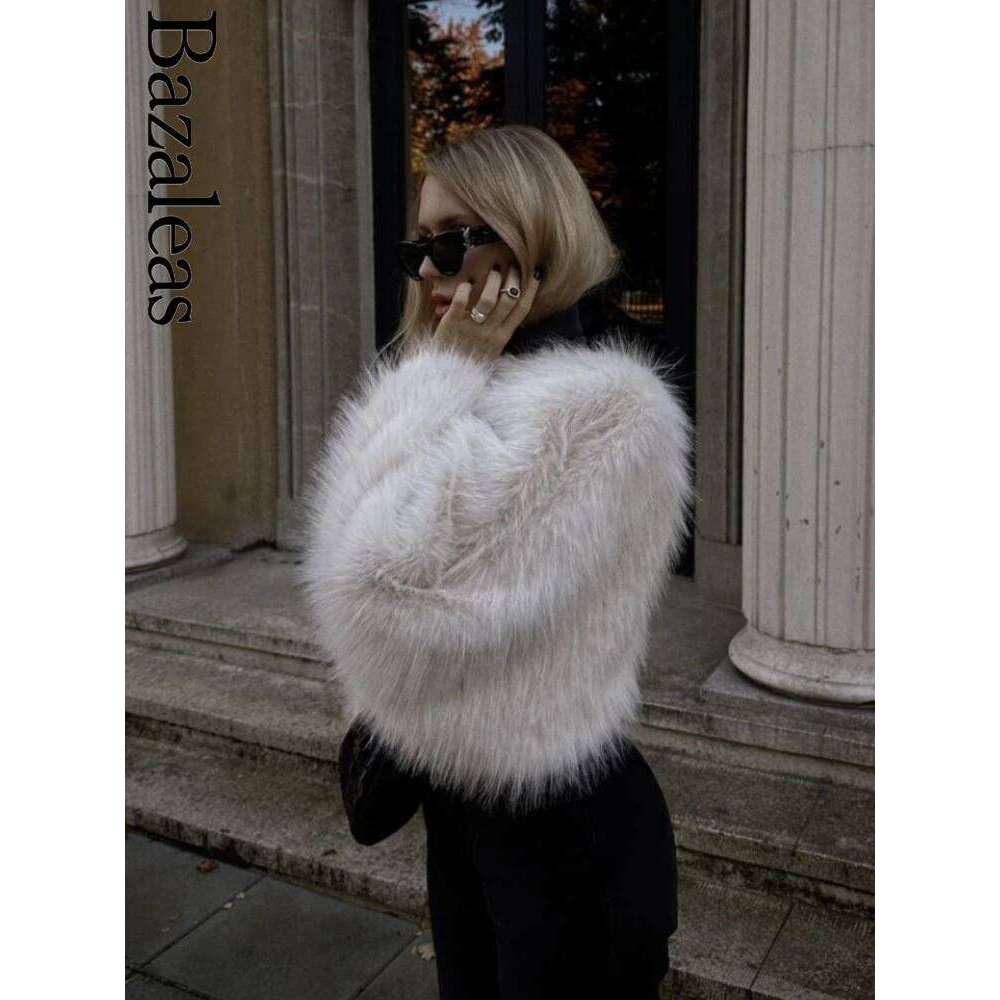 Store Warm Faux White Pullover Croppped Fur Soft Outwears Winter Coat For Women 2024