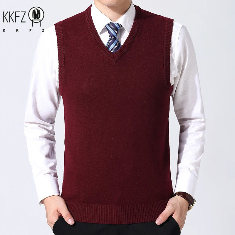 Autumn Winter Mens Solid Color Vneck Knitted Vest Casual Fashion Warm Sweater Versatile Top 250729