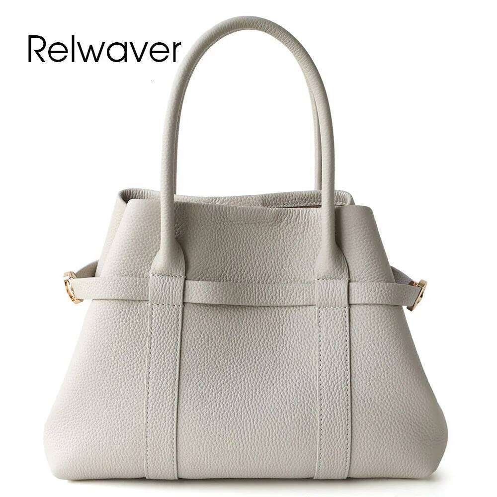 Designer's Luxury Niche Ladies Shoulder Strap Crossbody Wallet Made of Premium Materials