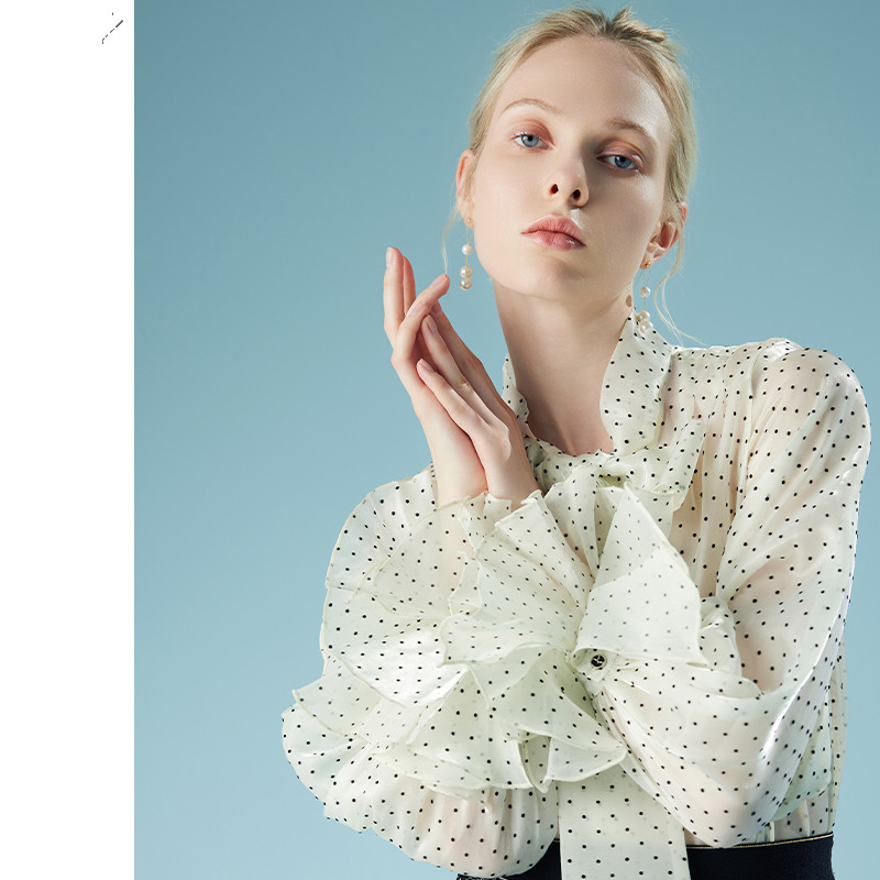 Summer New Women's Clothing French light luxury All-Match Tops Trumpet Sleeves Polka Dot Lace-Up Shirts for Women 6112305