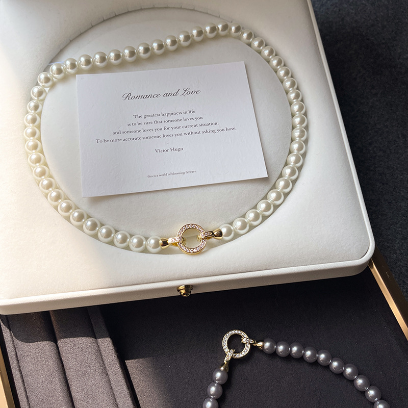 Shijia Pearl Necklace for Women 2025 New High-End Clavicle Light Niche Design Neck Chain Accessory Jewelry for Women