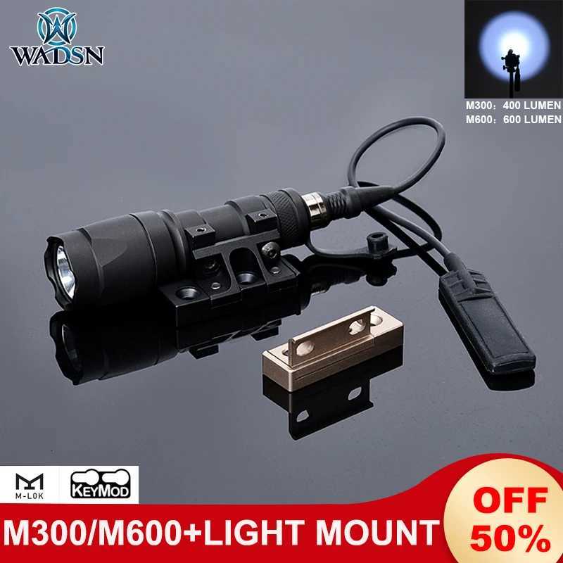 WADSN Tactical M300A MINI ScoutLight Airsoft M600 High Power Flashlight White LED Hunting M300 Spotlight Compatible with Mlok Keymod Offset R250728