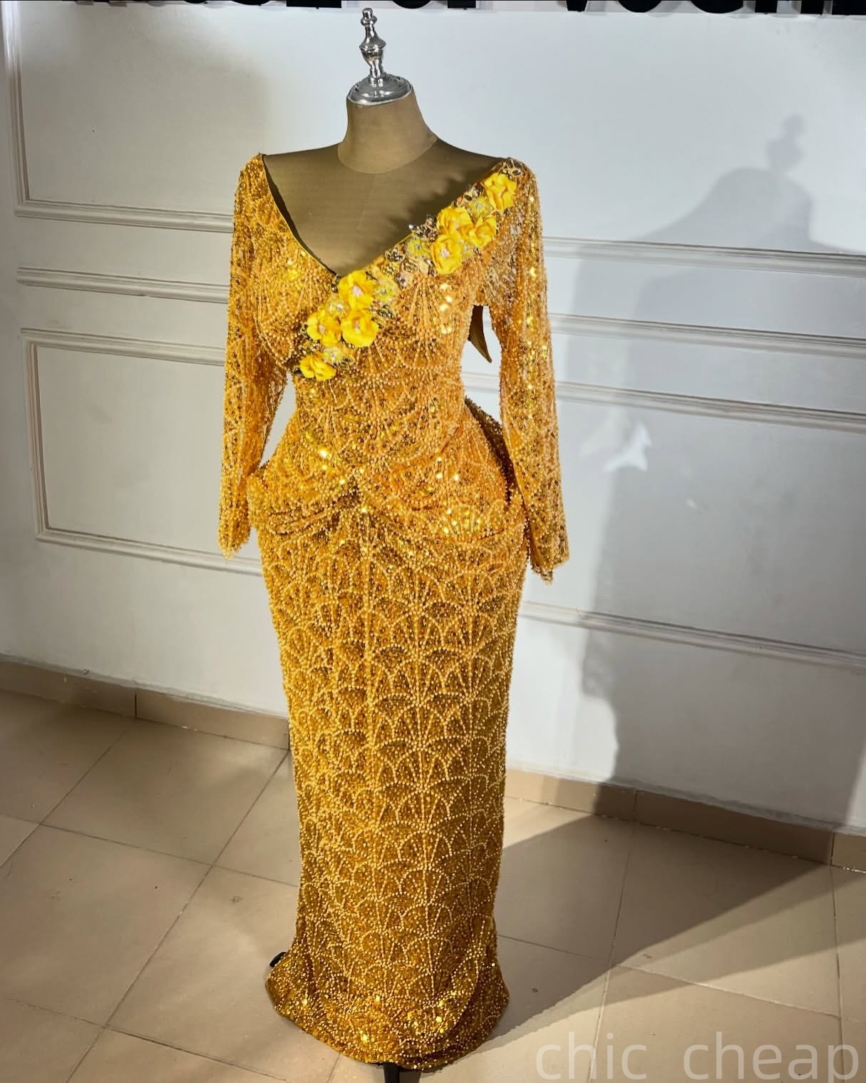 Yellow Sheath Prom Dresses 2025 Flowers Crystals V-neck Sequined Evening Formal Party Second Birthday Engagement Gowns Plus Size Dress For Special Occ