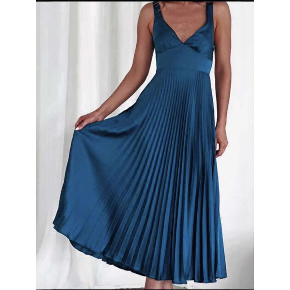 European and American New Style Strap Folded Women's Elegant Sexy Backless Party Dress