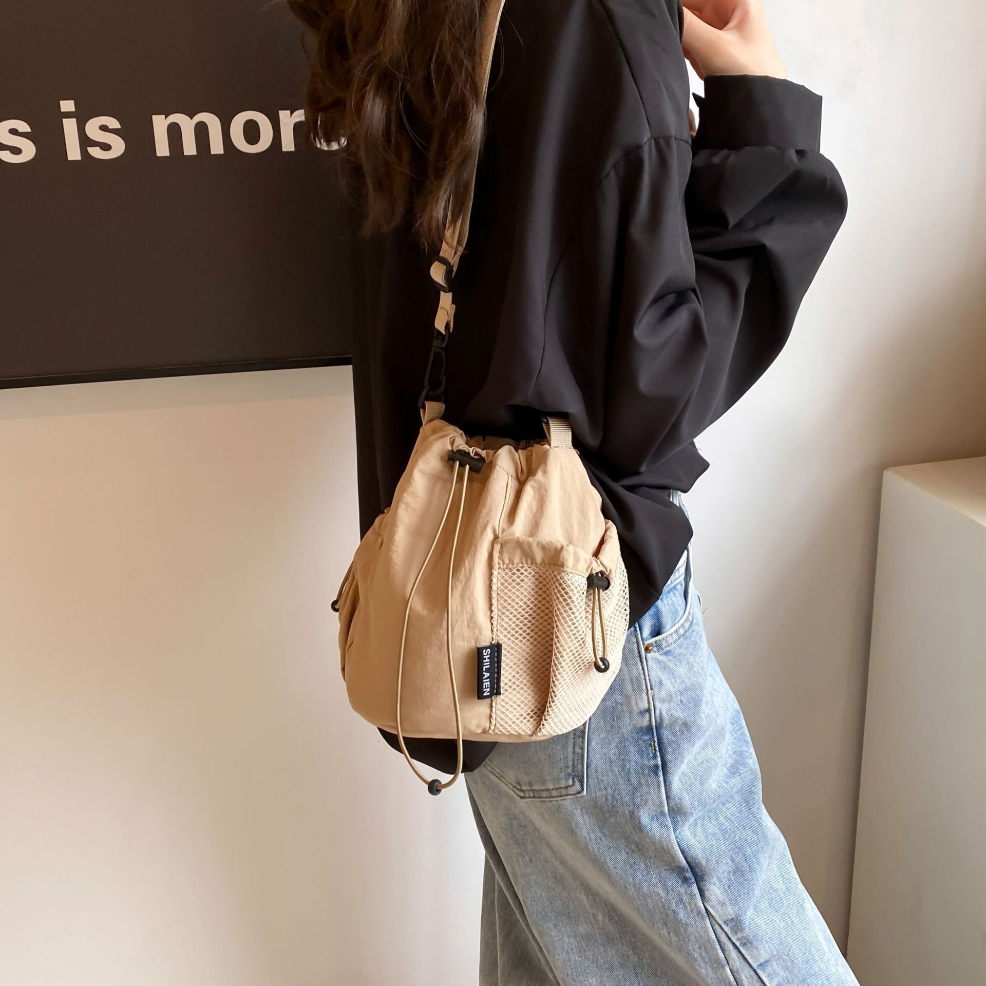 DHAL Ins Style Drawstring Bucket Outdoor Casual Fashion Versatile Nylon Crossbody Simple Lightweight Shoulder Bag