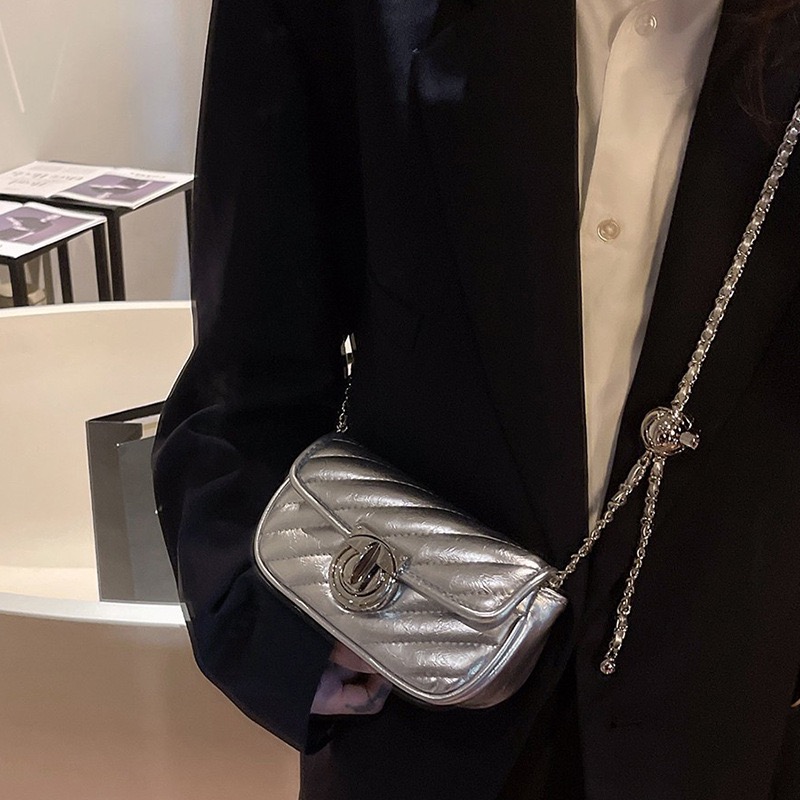 Free shipping INS premium niche bag, new small fragrant style diamond grid chain bag, versatile single shoulder crossbody small square bag