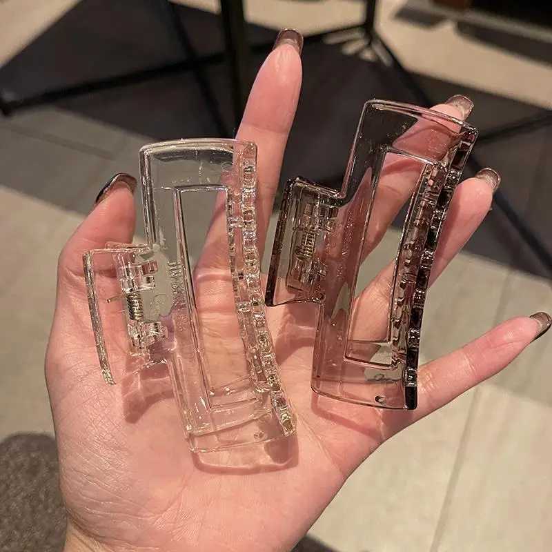 8.5cm Strong Hold Hair Claw Clips for Women Korean Large Transparent Shark Clips Girl Ponytail Hair Accessories Z250729