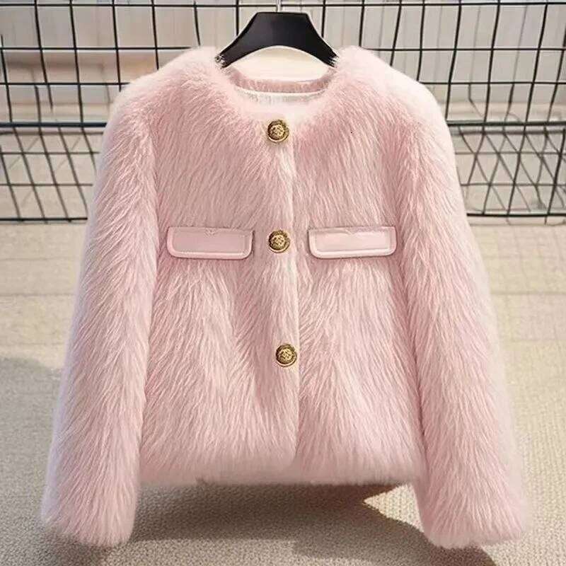 Pretty Faux Fox Fur Jacket Women's Outwear 2025 Autumn Winter New Fashion Loose Xiaoxiangfeng Warm Cotton-Padded Coat