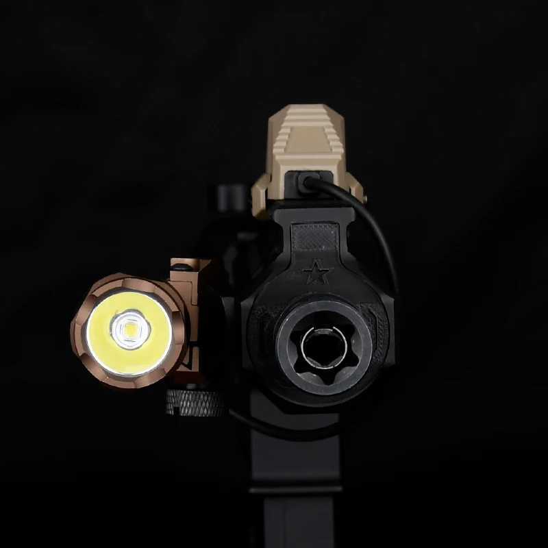 M300 M600 Flashlight With AXON Dual Function Remote Pressure Switch Fits 20mm Rail Hunting Tactical Airsoft Light MLOKXJ250728