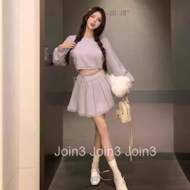 Autumn Winter New Slim Fit Sweet and Spicy Short Round Neck Long Sleeve Pullover Sweatshirt Top + High Waist Pleated Skirt Set