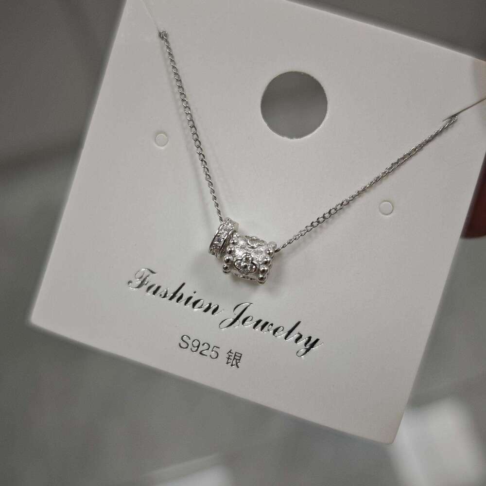 s925 Pure Sier Four-Leaf Clover Kaleidoscope Necklace for Women Fashionable Light Full Dia Small Waist Pendant Versatile Clavicle Chain