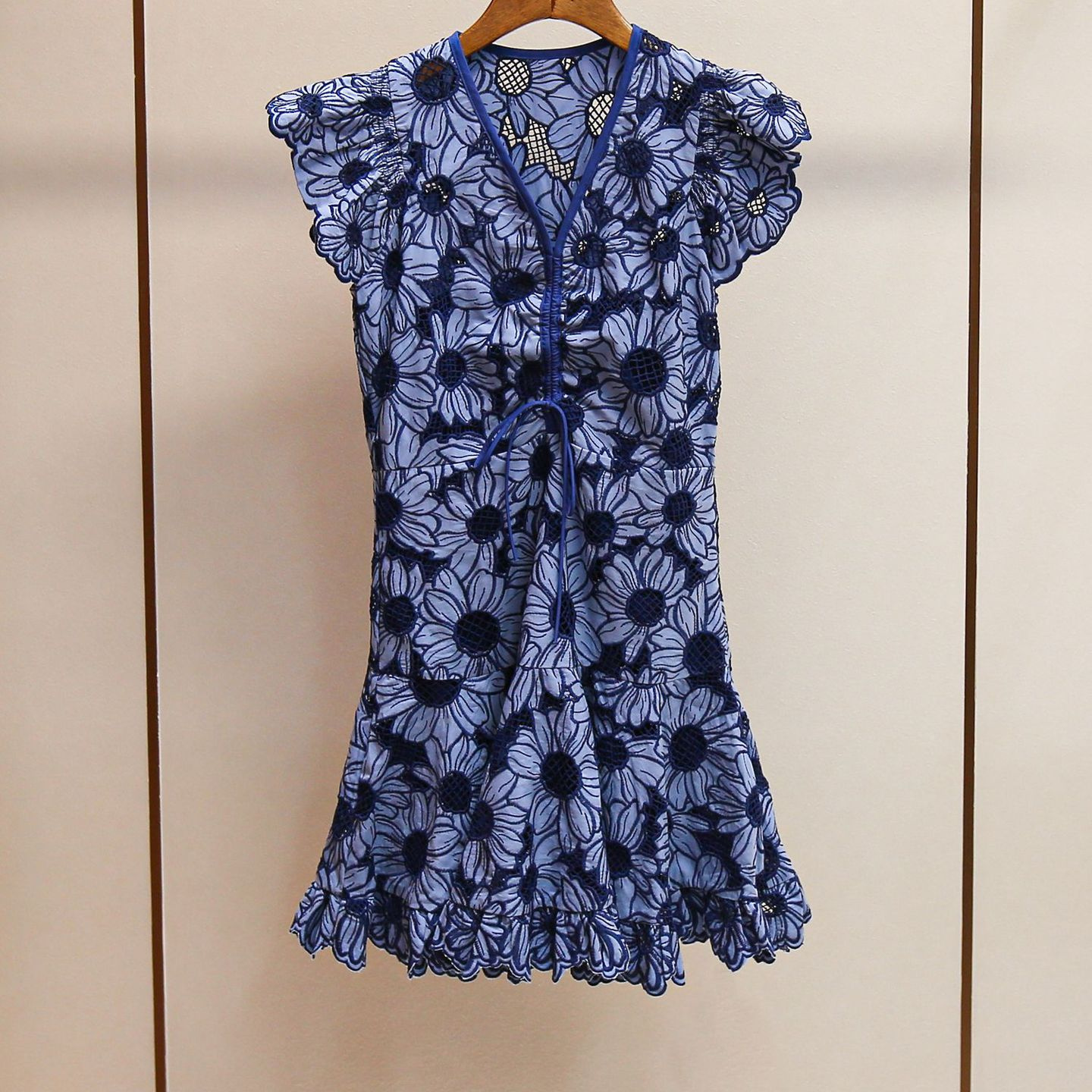 Free shipping designer dress for women French style simple and fashionable dress loose vacation long dress