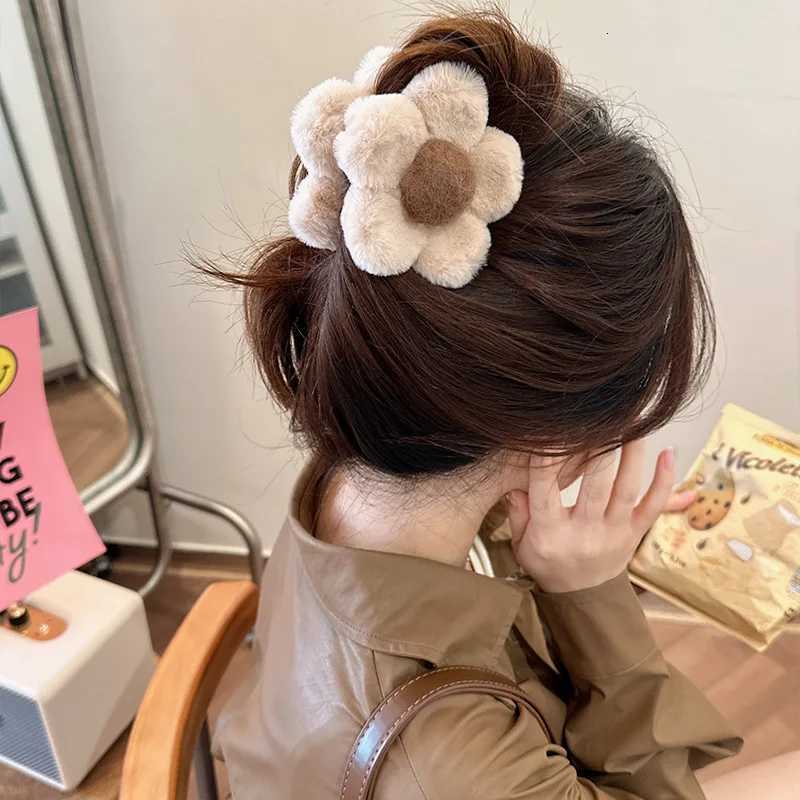100% Cotton Linen Cotton Linen Cotton Linen Cotton Flower Hair Clip Back of Head Claw Shark Clip Fashionable Daily Hair Accessory for Girls Z250729