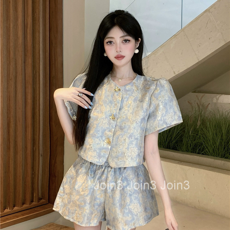 New French Style Summer Two-Piece Womens Jacquard Round Neck Loose Single-Breasted Slimming Short Sleeve Top + Shorts Set for Women