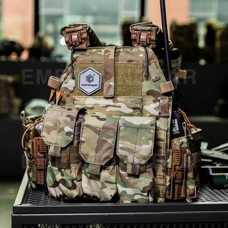 EMERSONGEAR Tactical Quick Release 094K style Plate Carrier Combat Hunting Vest Airsoft CS Armor Sport Vest EMB7405 Z250728