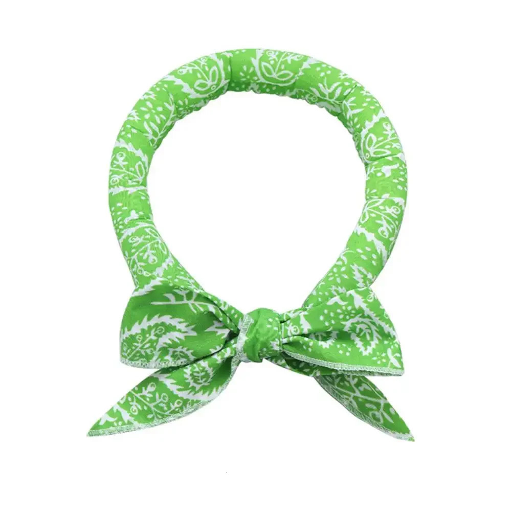 Summer Pet Cooling Ice Scarf Cool Towel Heatstroke Collar Dogs Bib Dog Supplies Adjustable K3h3 250729