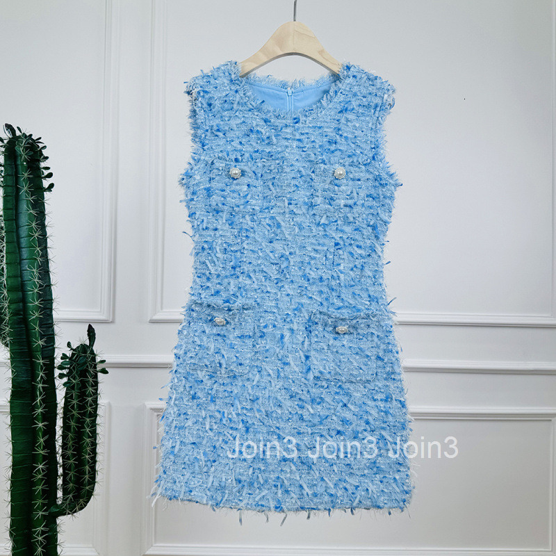 Winter Spring New French Style Small Fragrance Willow Leaf Age-Reducing Fashionable Elegant Whitening Base Sleeveless Vest Dress