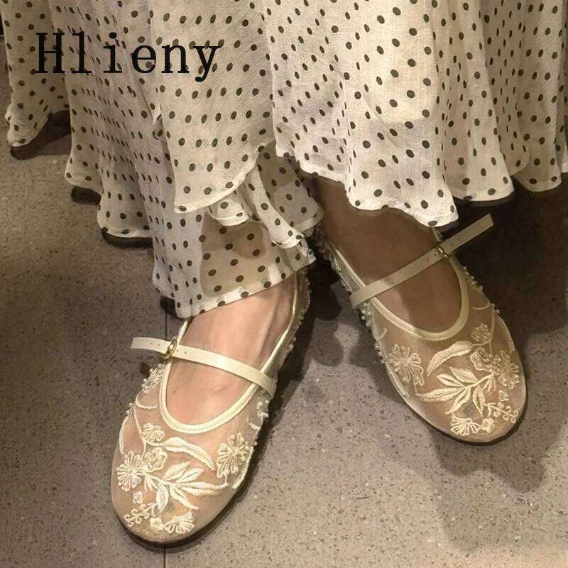 Hlieny Woman Design Embroidery Flowers Pearl Mesh Round Tor Buckle Strap Ballet Flats Loafers Ladies Mary Jane Shoe Mules Sandal
