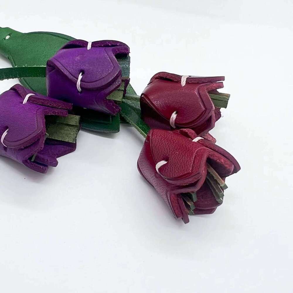New Stylish Rose Keychain - Ins Floral Decor for Bags, Purse, Gifts, Romantic & Cute Accessories (4 Colors)