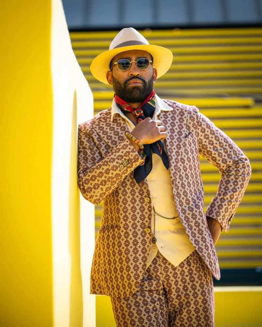 Retro Men Suits Peaked Lapel Single Breasted Groom Tuxedos 2 Pcs Jacket Pants Casual Warm Party Prom Customized