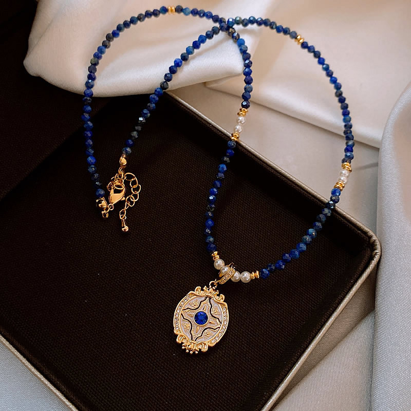 2025 New Vintage Micro Inlaid Pendant Blue Beaded Niche Design Light Collarbone Chain High-end Necklace Jewelry for Women