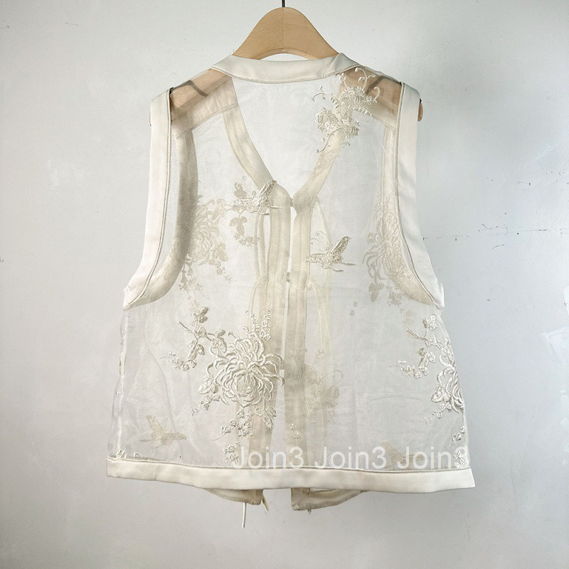 Summer New Chinese Style Lightweight Semi-Sheer Silk Unique Embroidery V-Neck Button Slimming Top Vest for Women