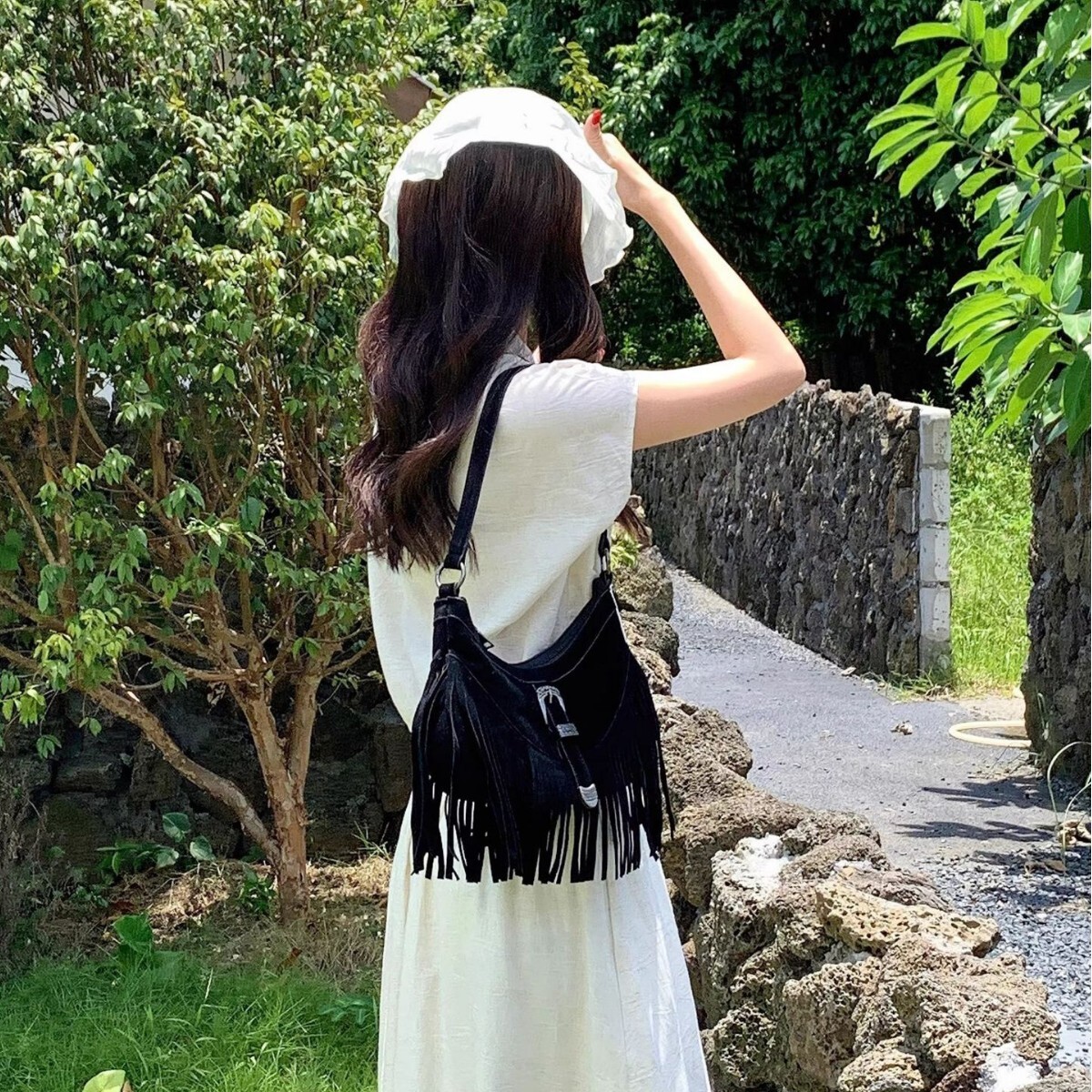2025 Designer Women's Tassel Bag Retro Multi functional New Single Shoulder Crossbody Bag