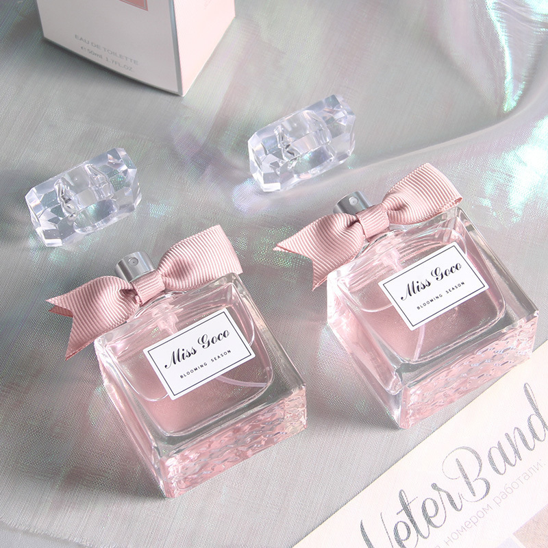 Miss Hua Yang, pink lady, fresh and long-lasting light fragrance, explosive pink charm sweetheart perfume, high-end perfume, fast delivery.