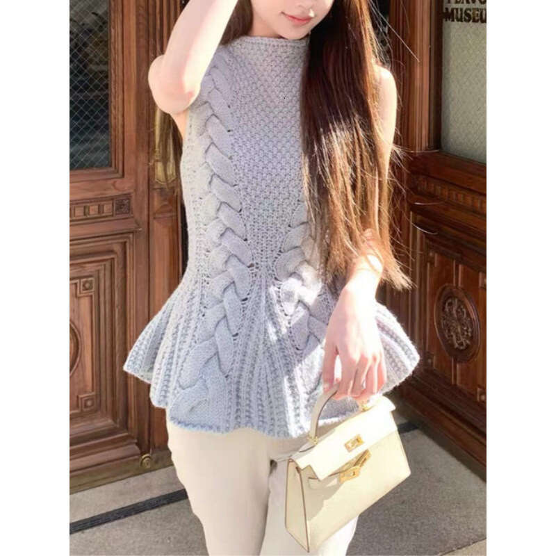 sxzy Mermaid Princess Unique and Exquisite Design Sleeveless Women Sexy Knitted Top for Outerwear Trendy