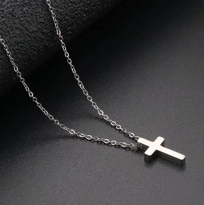Cross Border Simple Personality Cross Necklace 18K Gold Short Stainless Steel Choker Mens and Womens Retro Pendant