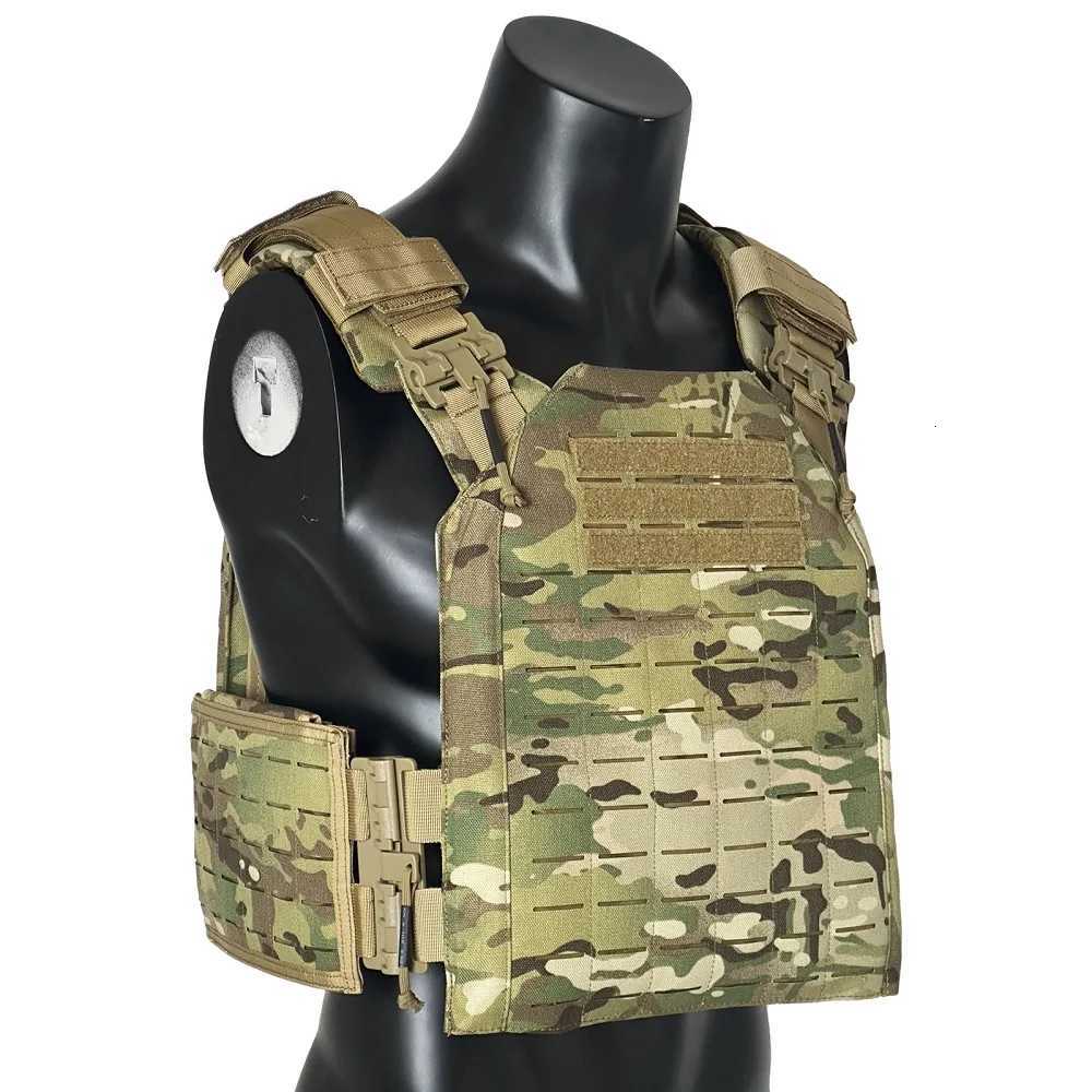 EMERSONGEARS 1000D Nylon Plate Carrier Outdoor tactical vest Hunting Protective Adjustable MOLLE Vest Z250728