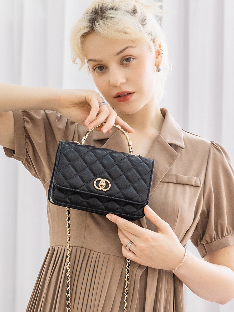 Designer bag free shipping High quality genuine leather luxury mini handbag new fashion diamond lattice versatile lady bag black
