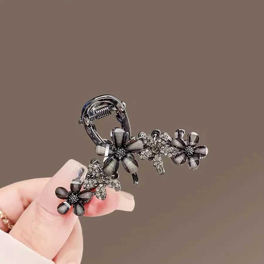 Black Glazed Flower Hair Claw Medium-sized Exquisite Back of Head Half-tied Hair Clip Womens High-end Hair Accessories Z250729