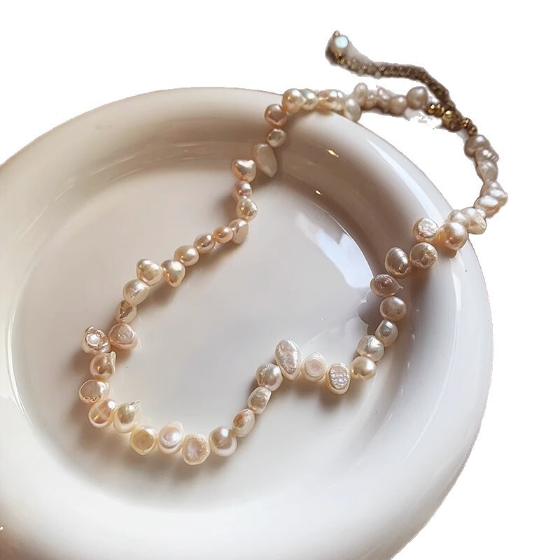 2025 New Irregular Baroque Natural Pearl Necklace for Women High-End Light Unique Collarbone Chain Jewelry for Women