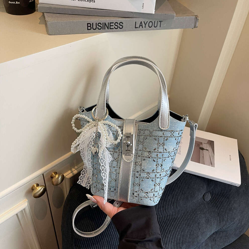Denim Bucket for Women 2025 New Trendy Fashionable Shiny Rhinestone Stylish Single Shoulder High-end Crossbody Bag