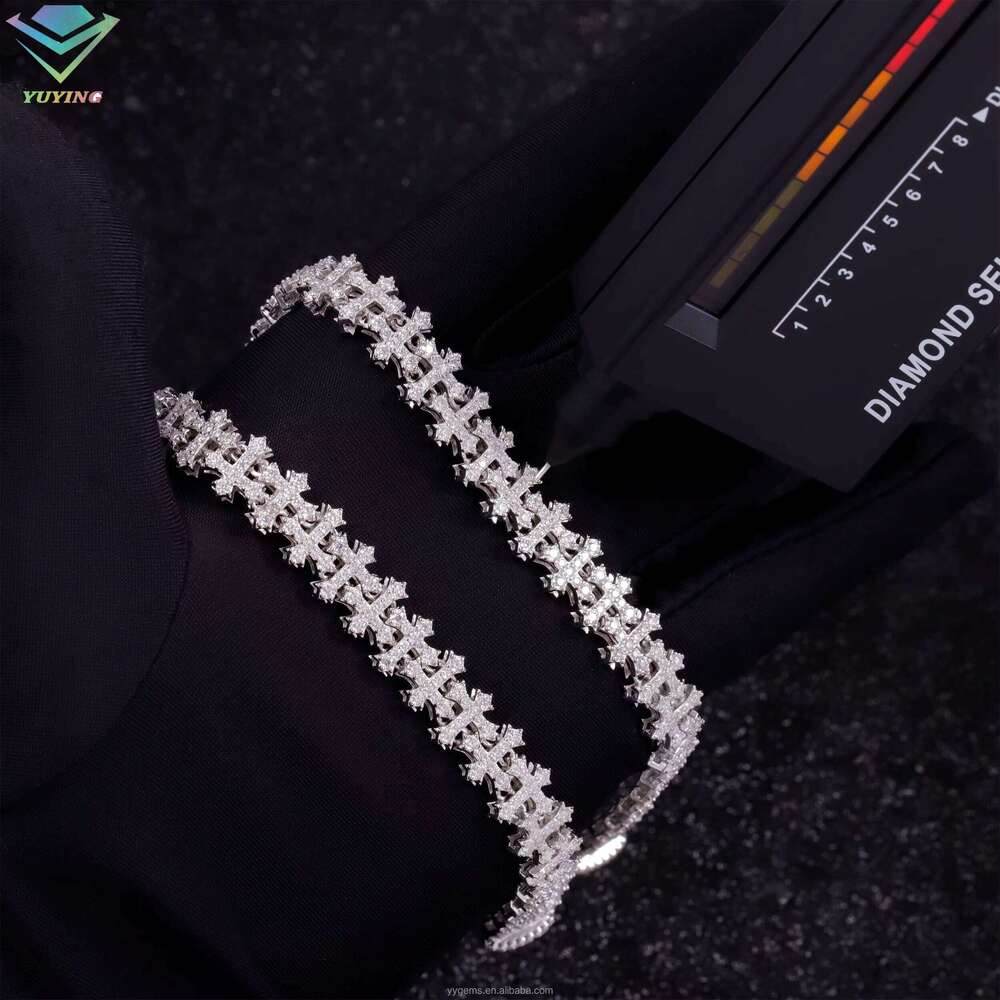 New Design Sier Hiphop Pass Tester D Color VVS Moissanite Cross Pattern Ice Out Dia Charm Bracelet