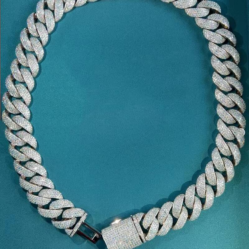 Bold 16mm Moissanite Cuban Link Necklace Luxurious Silver 925 Miami Style for Unisex Glamour