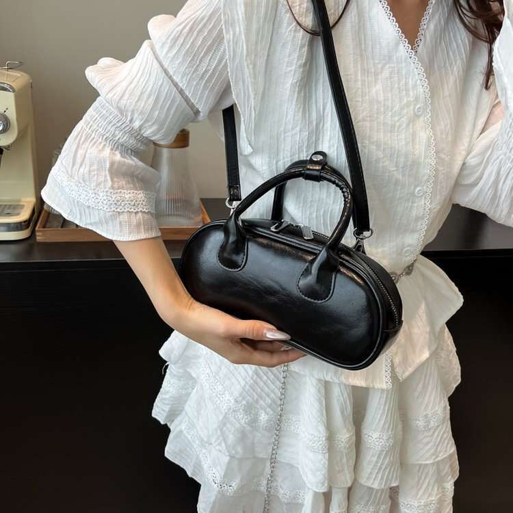 2025 New Summer Korean Niche Designer Baguette Ins Underarm Single Shoulder Handbag Crossbody Women's Bag