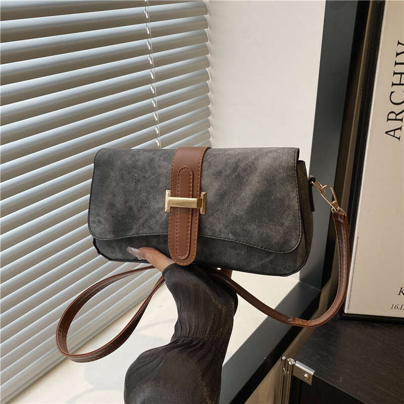 High-Quality Texture for Women 2025 New Fashion Single Shoulder Underarm Trendy Crossbody Office Small Tote Bag