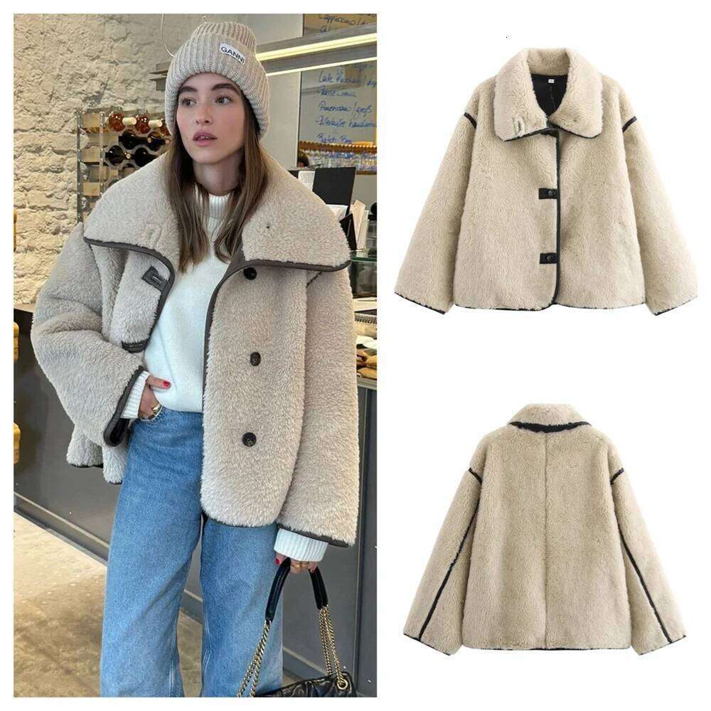 2024 Winter New Women's Clothing Style Casual Loose Warm Short Flip Collar Imitation Lamb Wool Jacket Coat